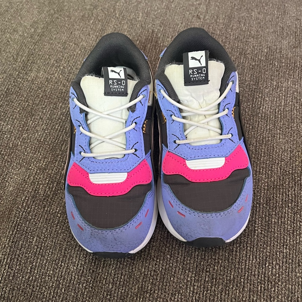 10c Puma Sneakers